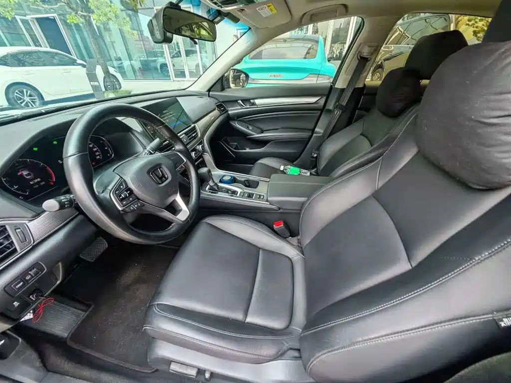 Honda Accord — миниатюра 7