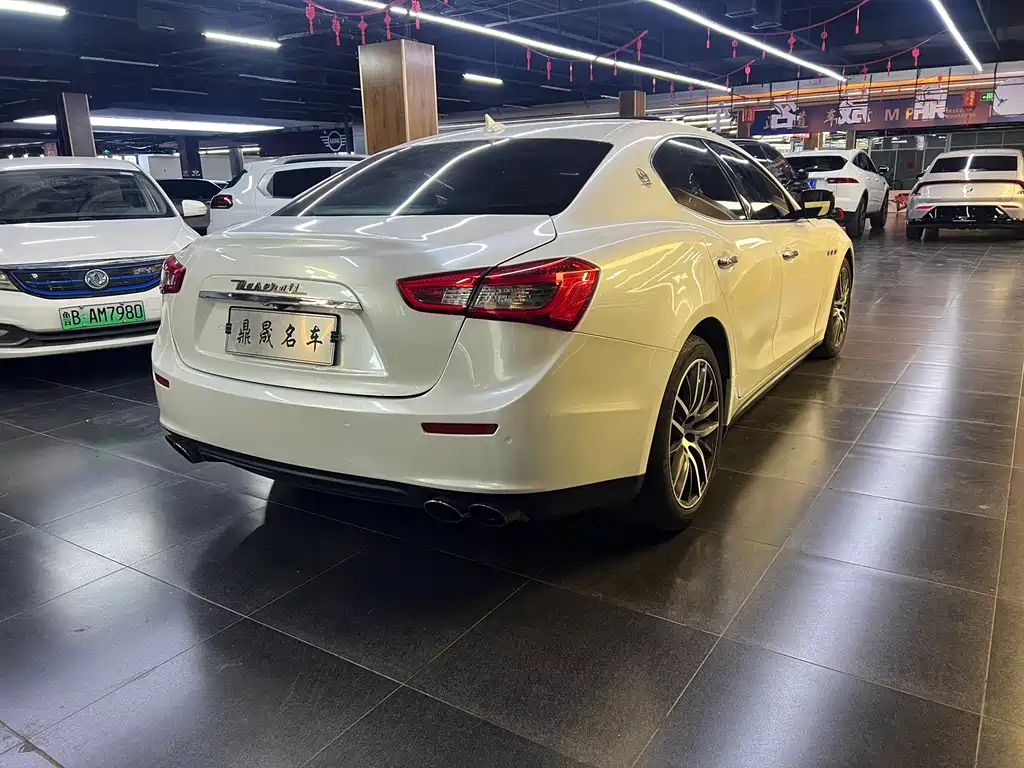 Maserati Ghibli — миниатюра 5