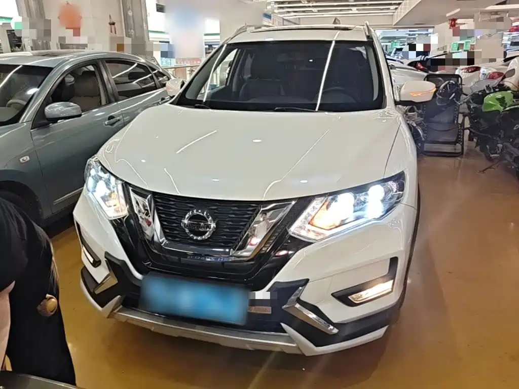 Nissan X-Trail — миниатюра 3