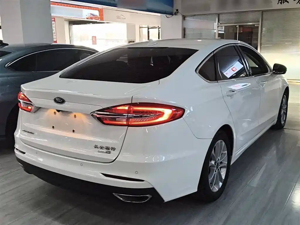 Ford Mondeo 2020 EcoBoost 200 Fashion