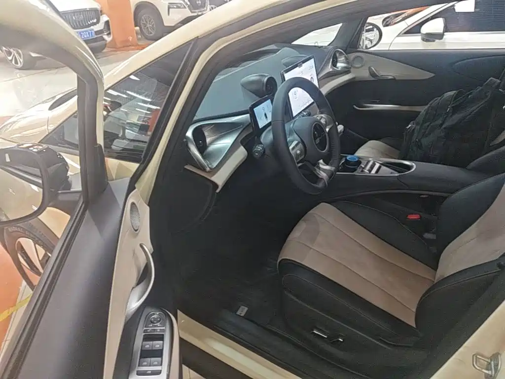 BYD Dolphin — миниатюра 16