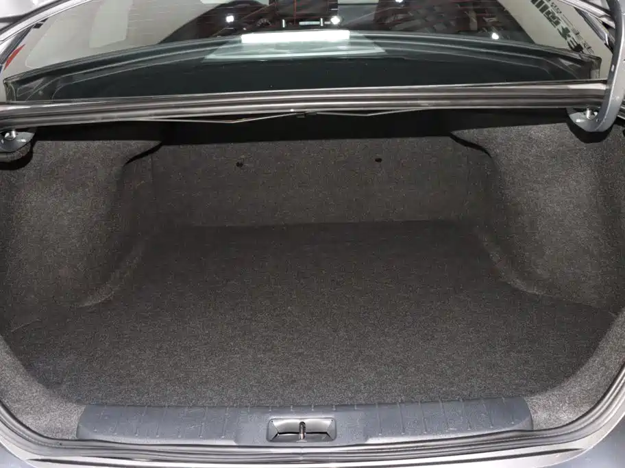 Nissan Sylphy — миниатюра 17
