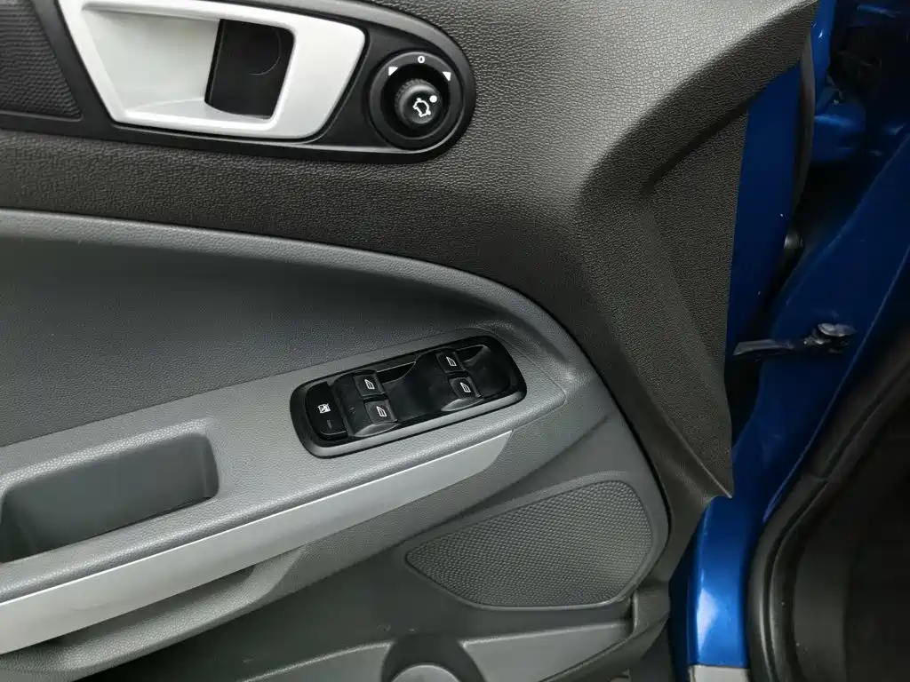 Ford Ecosport — миниатюра 9