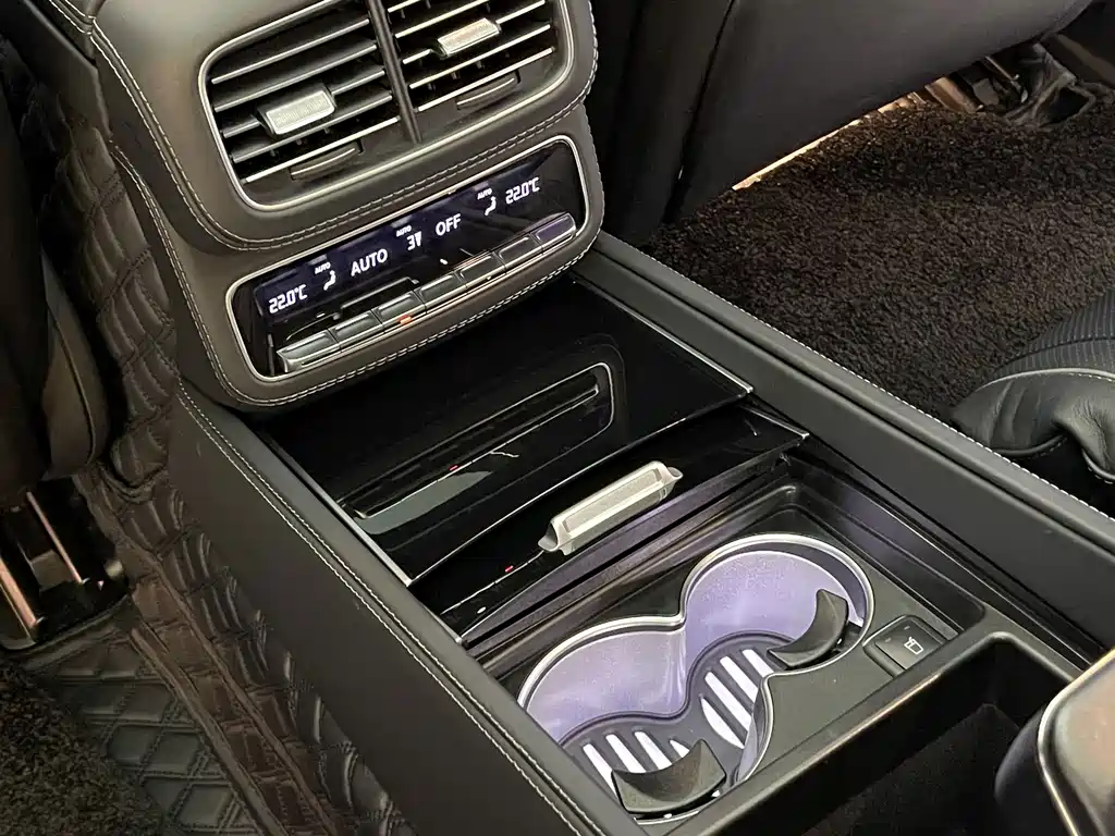 Mercedes-Benz GLS — миниатюра 26