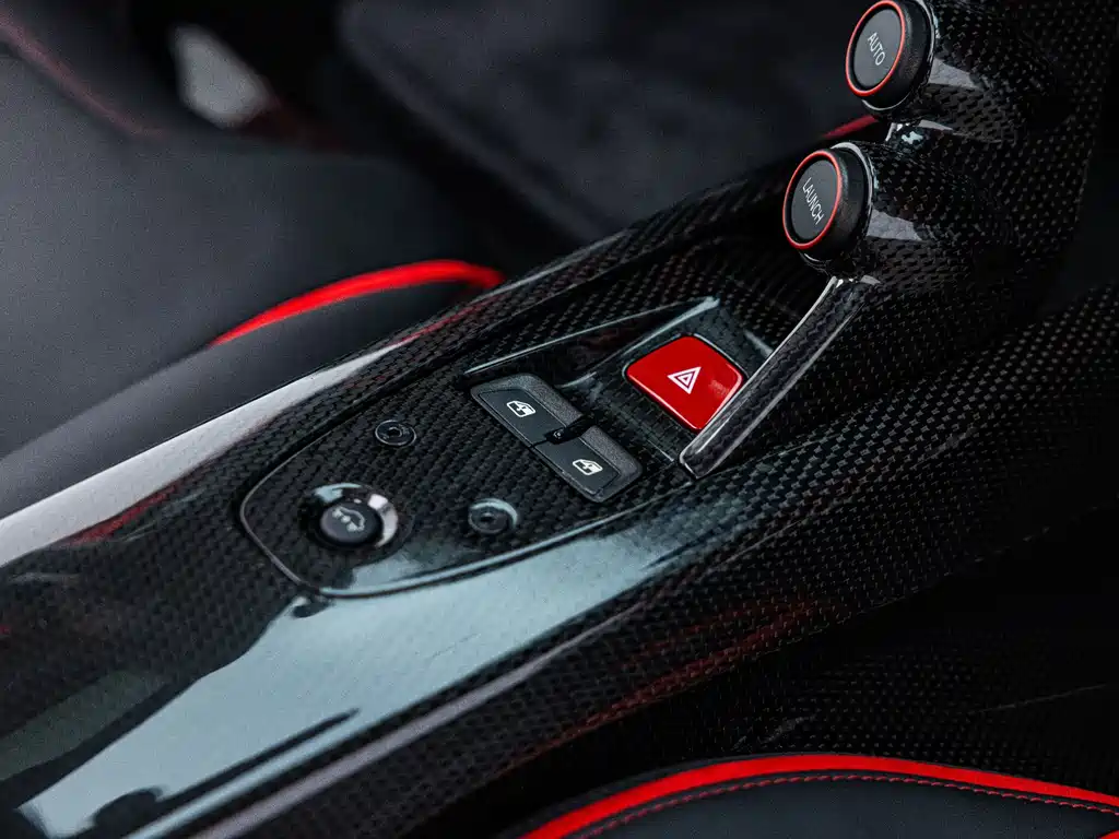 Ferrari LaFerrari 2014 6.3L Standard