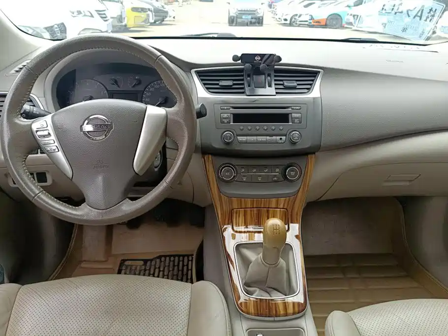 Nissan Sylphy — миниатюра 12