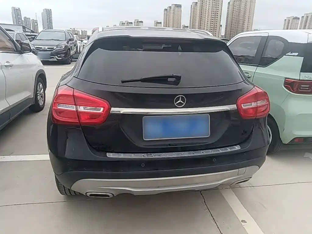 Mercedes-Benz GLA — миниатюра 6