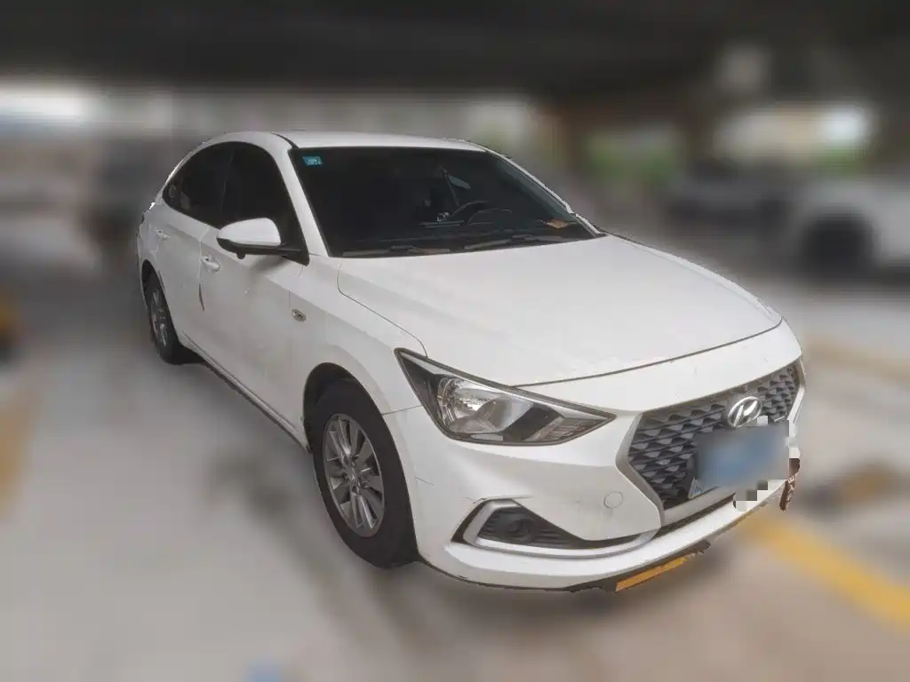 Hyundai Elantra — миниатюра 24