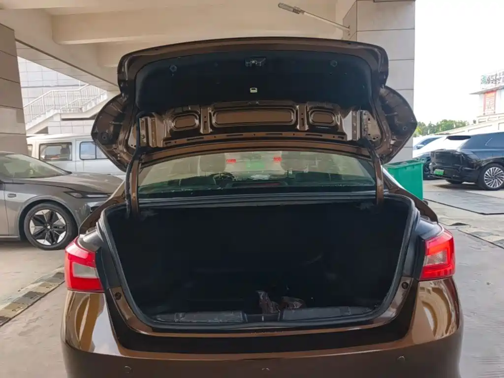 Chery Arrizo 5 — миниатюра 19
