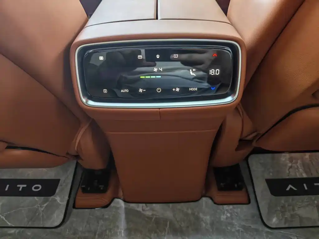 AITO AITO M9 — миниатюра 15
