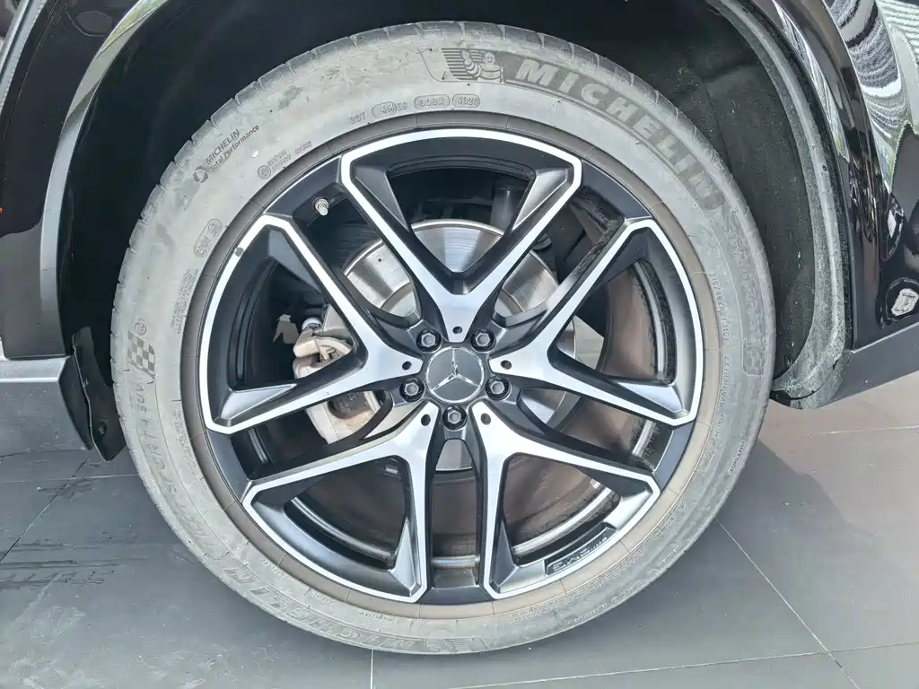 Mercedes-Benz GLE AMG — миниатюра 10