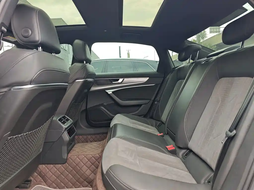 Audi A6L — миниатюра 6