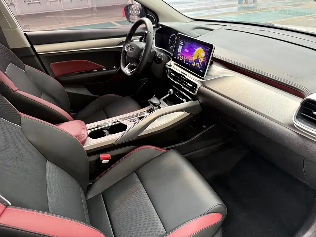 Geely Binyue — миниатюра 9