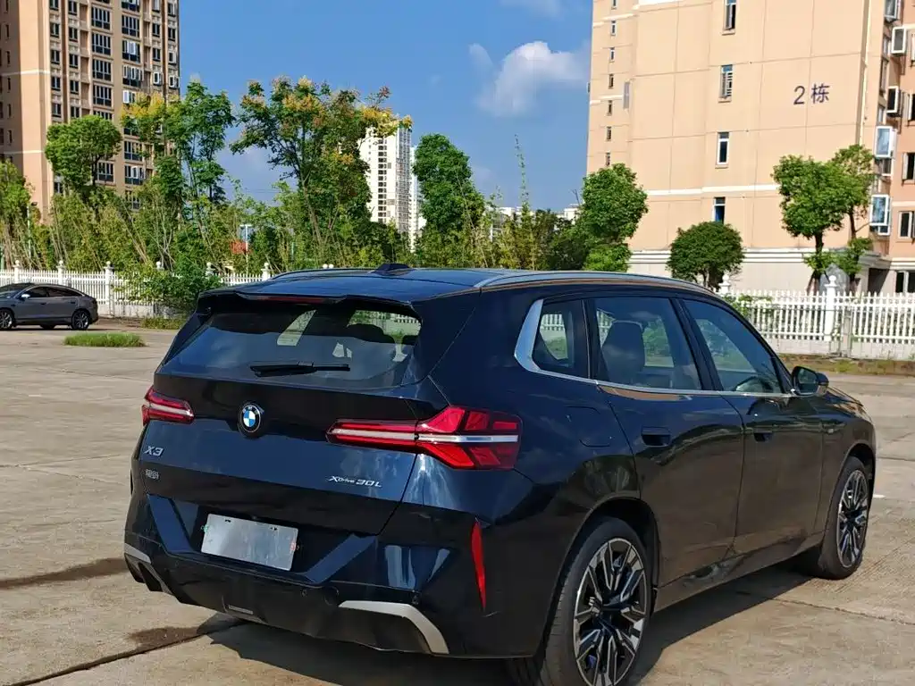 BMW X3 — миниатюра 15