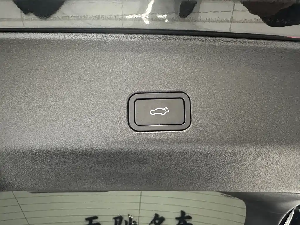Geely Xingyue L — миниатюра 14