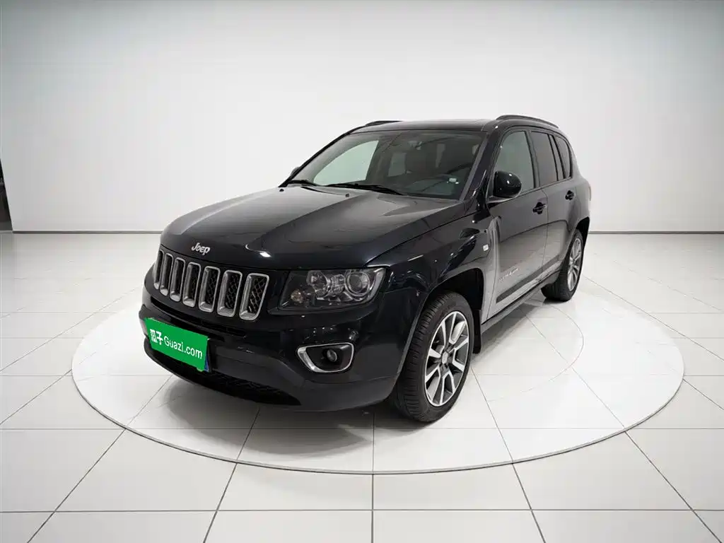 Jeep Compass (Import) 2015