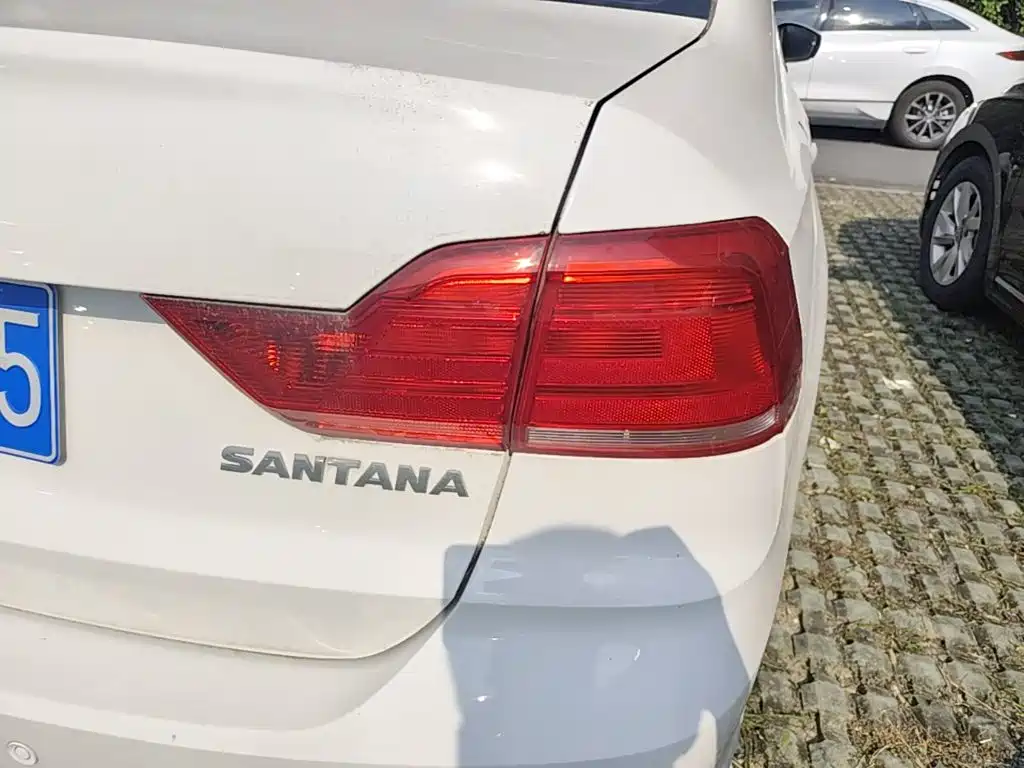 Volkswagen Santana — миниатюра 8