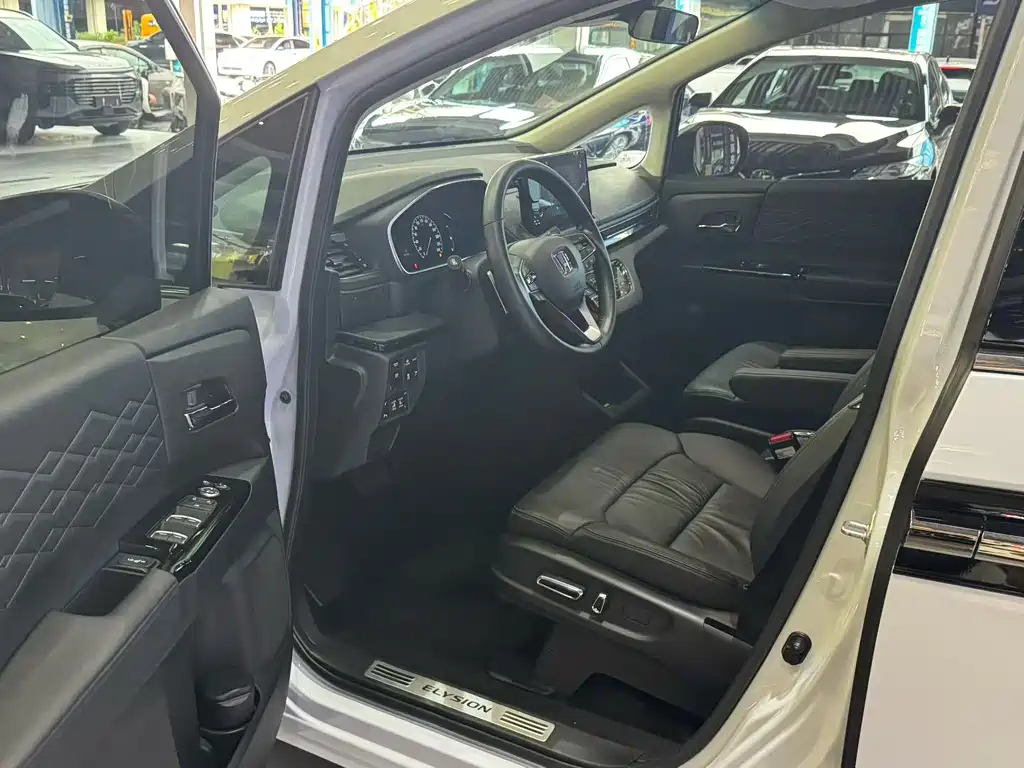 Honda Elysion — миниатюра 7