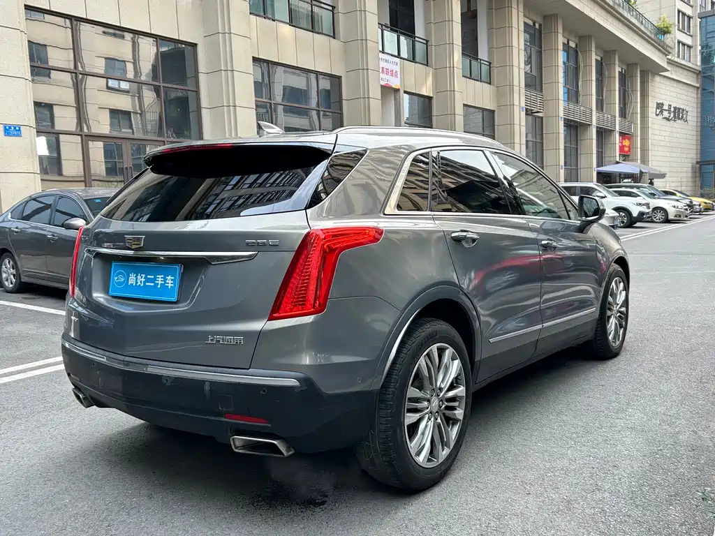 CADILLAC XT5