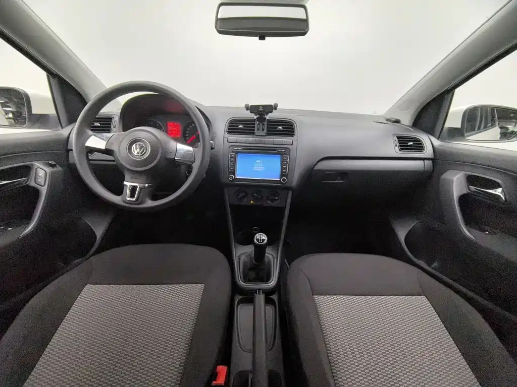 Volkswagen Polo — миниатюра 5