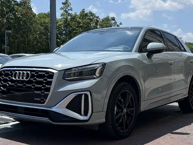 AUDI  Q2L 2022