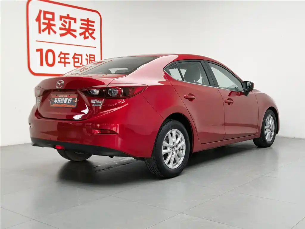 Mazda Mazda3 3 2017 1.5L AT Luxury V