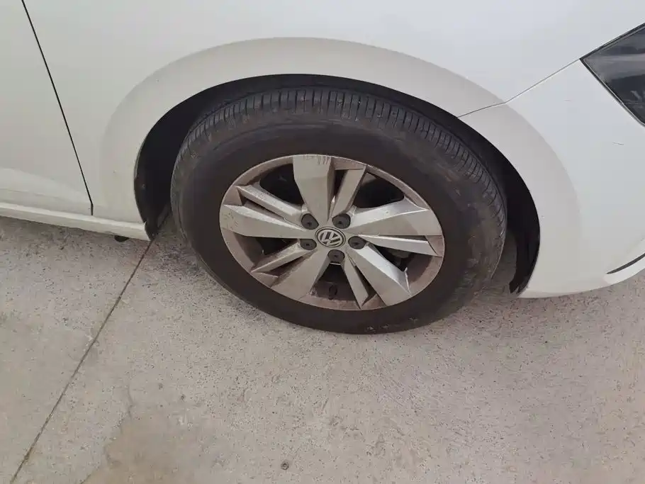 Volkswagen Polo — миниатюра 6