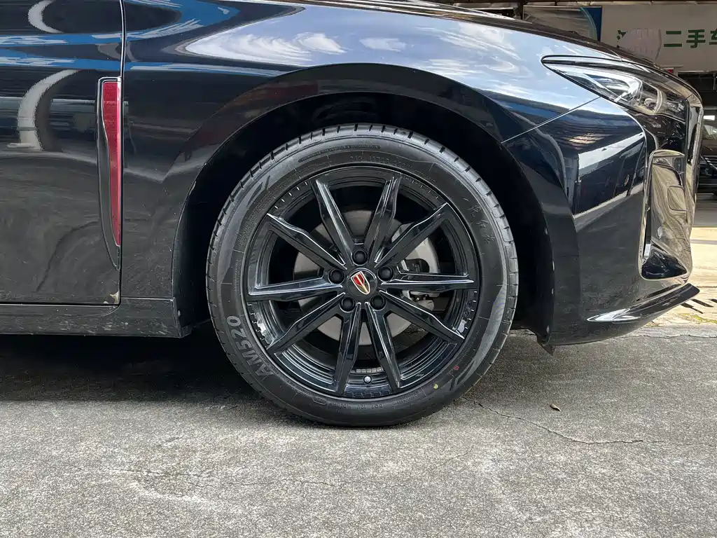 Hongqi Hongqi H5 — миниатюра 10