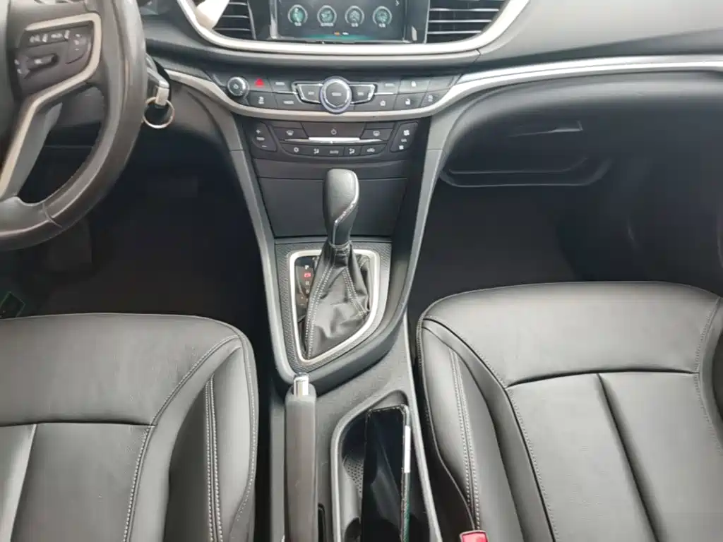 Buick Excelle — миниатюра 13