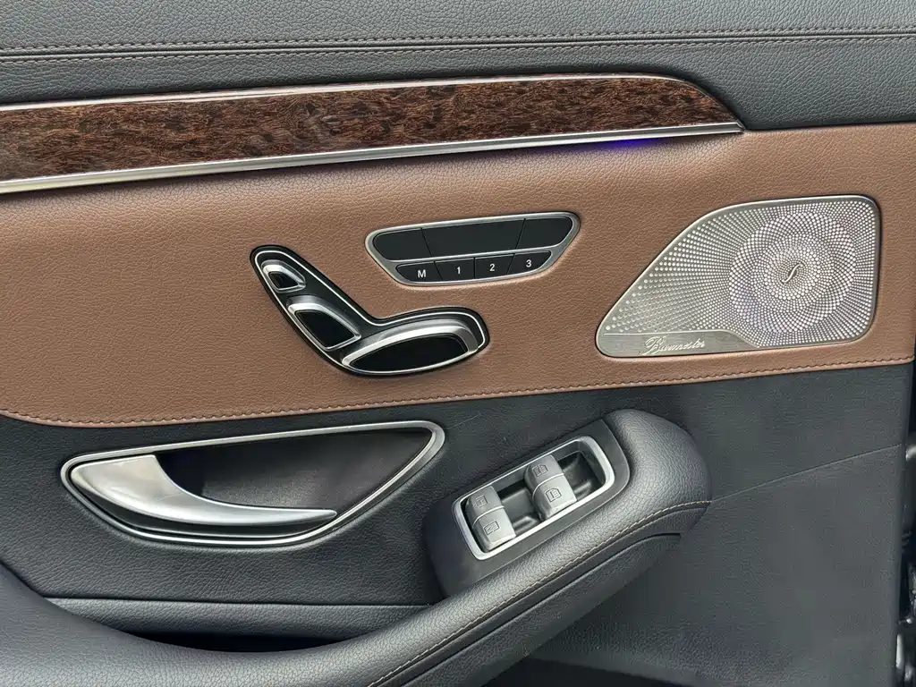 Mercedes-Benz S-Class — миниатюра 15