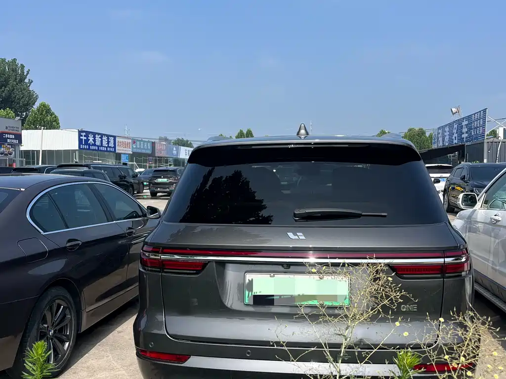 Li Auto ONE 2021 6 мест