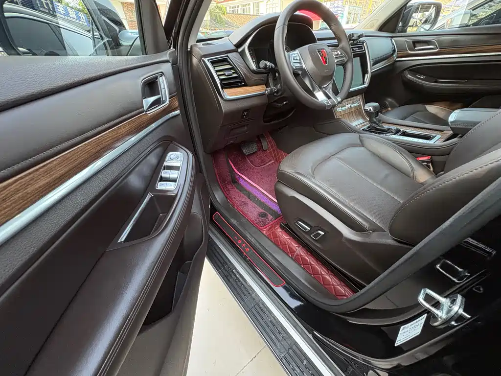 Roewe RX8 — миниатюра 6