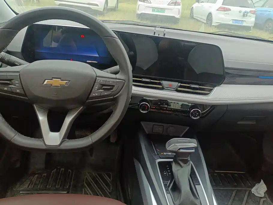 Chevrolet Monza — миниатюра 12