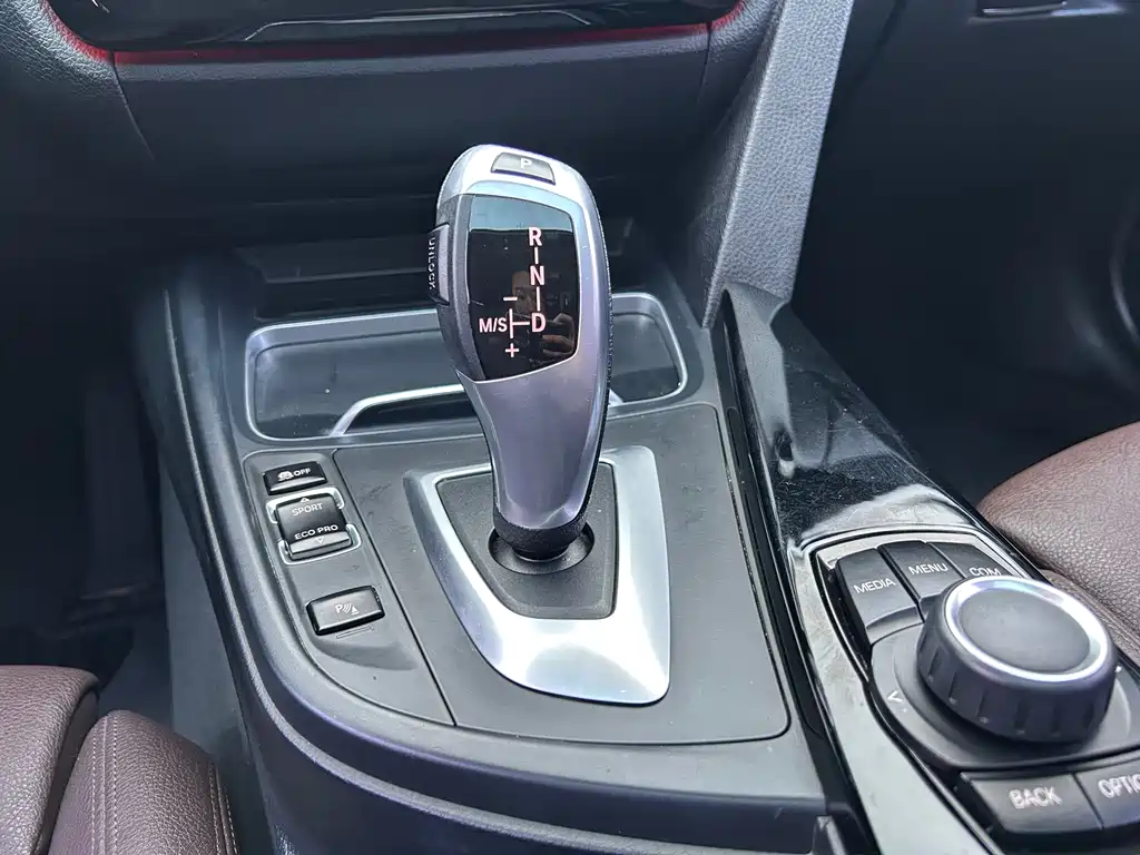 BMW 3 Series — миниатюра 18