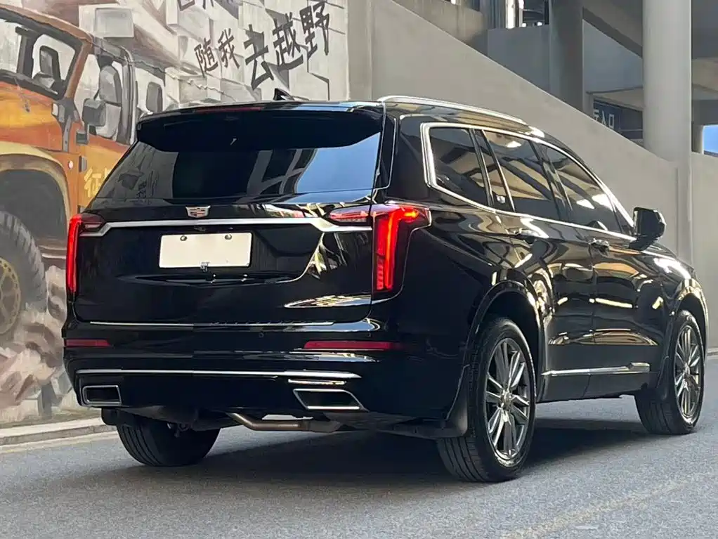 Cadillac XT6 — миниатюра 5