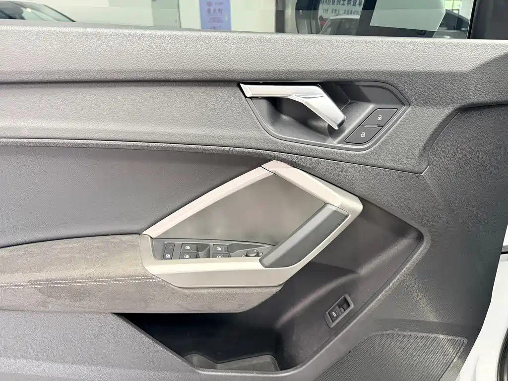 Audi Q3 — миниатюра 13