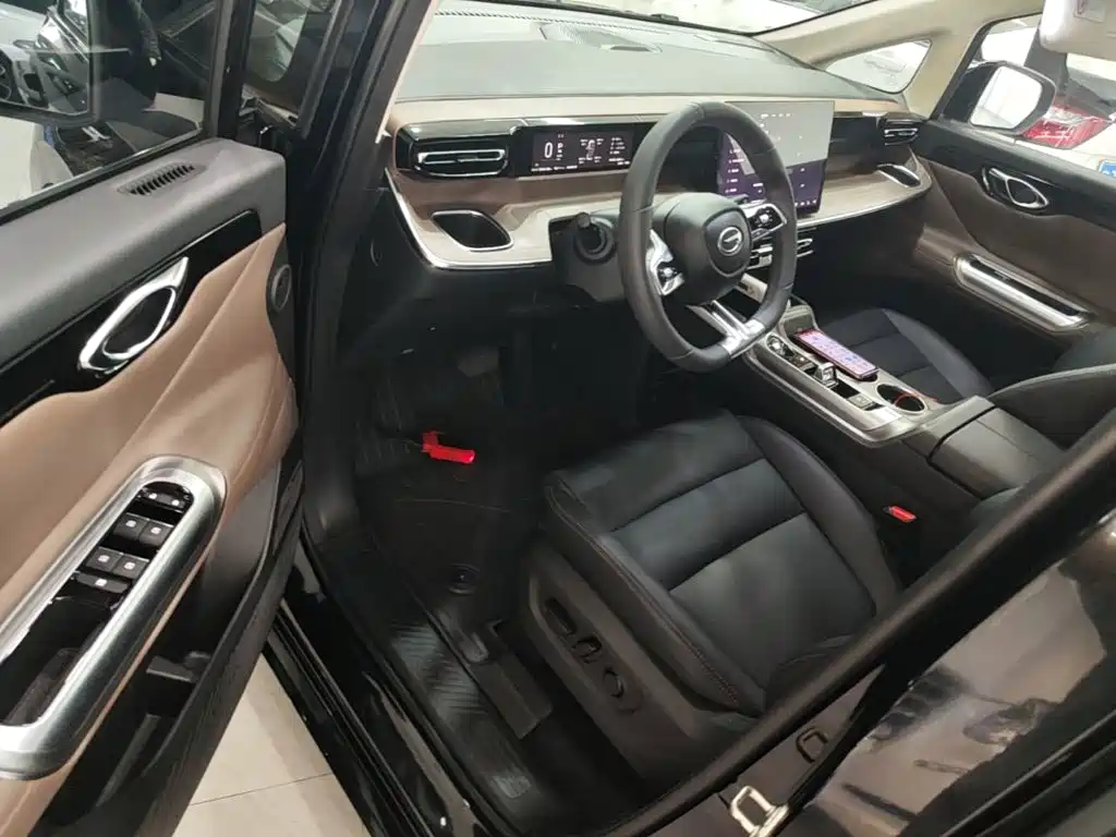 GAC Motor Trumpchi E8 PHEV — миниатюра 16