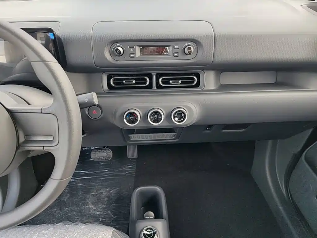 Wuling Zhiguang EV — миниатюра 13