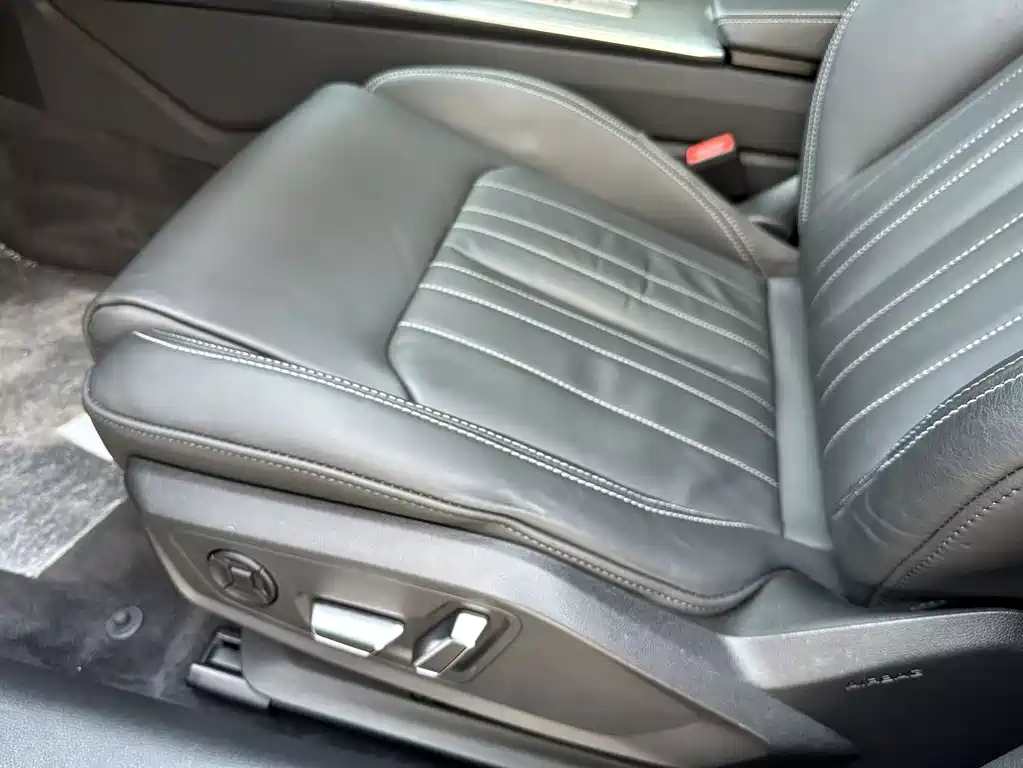 Audi A6L — миниатюра 20