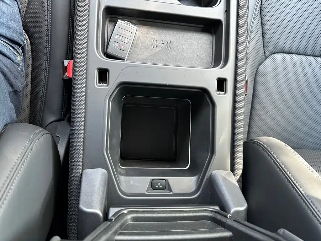 Land Rover Defender — миниатюра 13