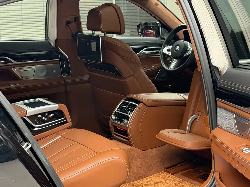 BMW 7 Series 7 2018 740Li xDrive Premium M Sport