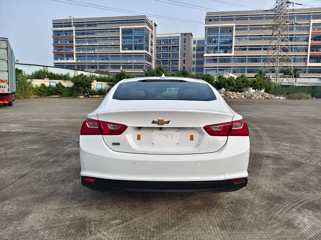 Chevrolet Malibu XL — миниатюра 5