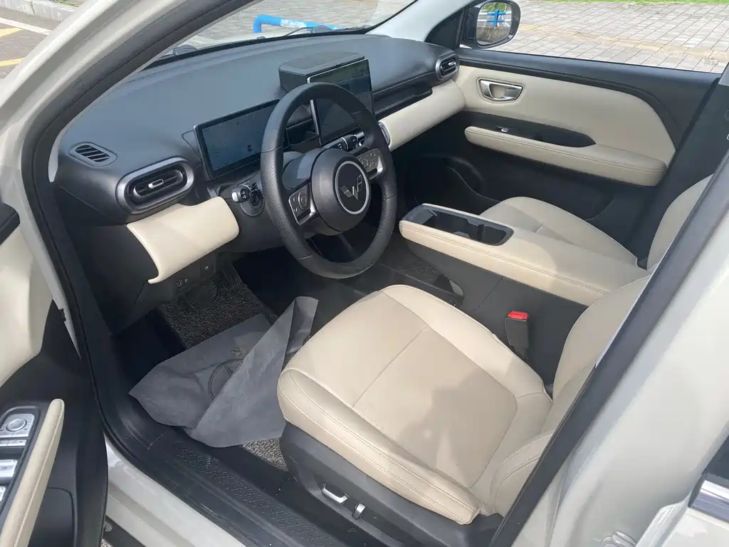 Wuling BinguoPLUS PLUS 2024 330km мест