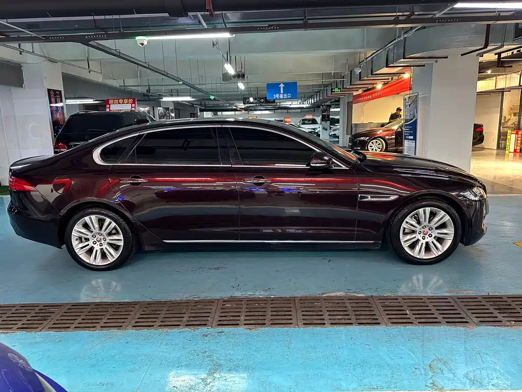Jaguar XFL — миниатюра 8
