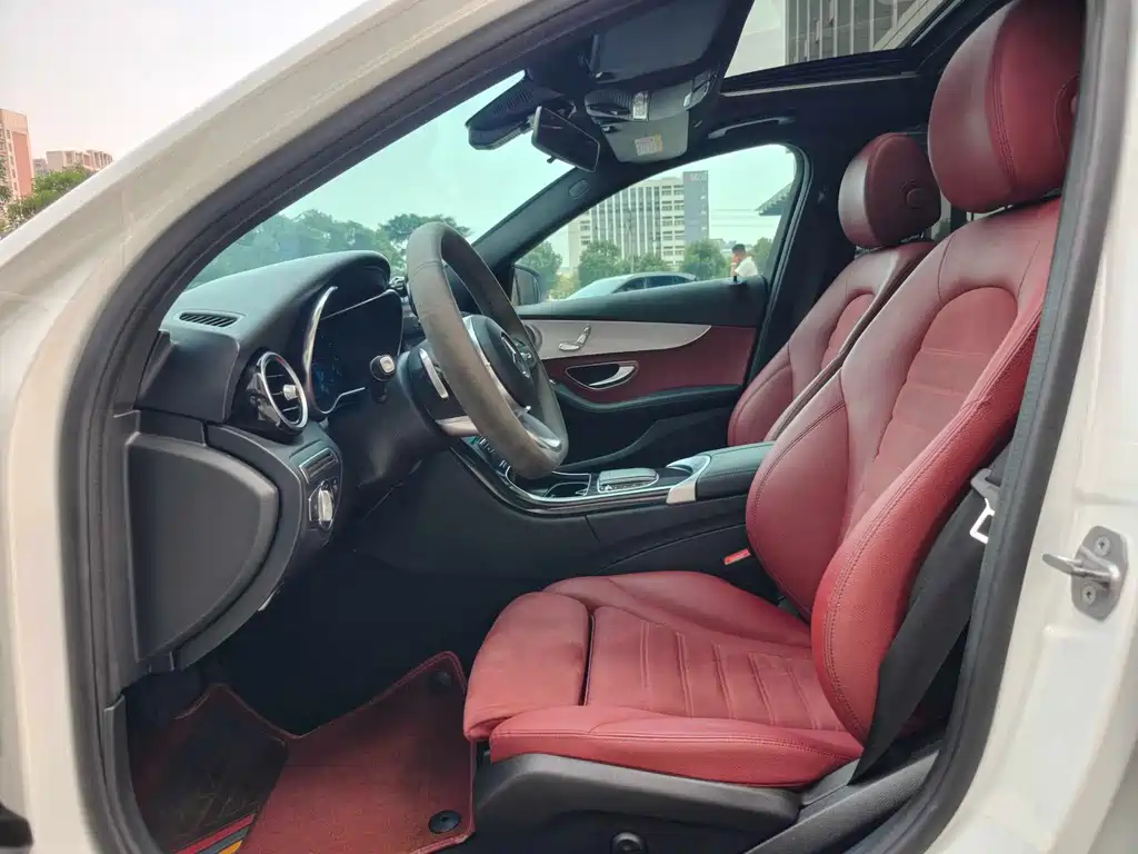 Mercedes-Benz C-Class — миниатюра 6