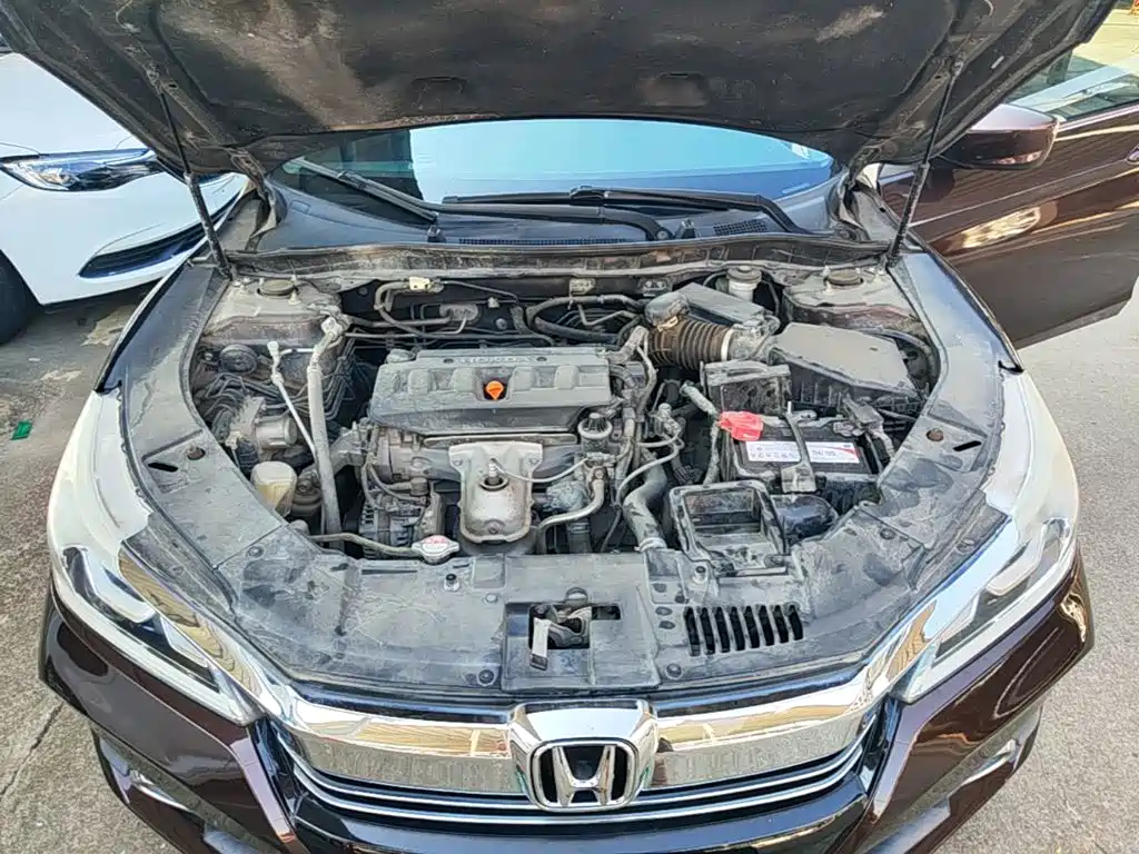 Honda Accord — миниатюра 20