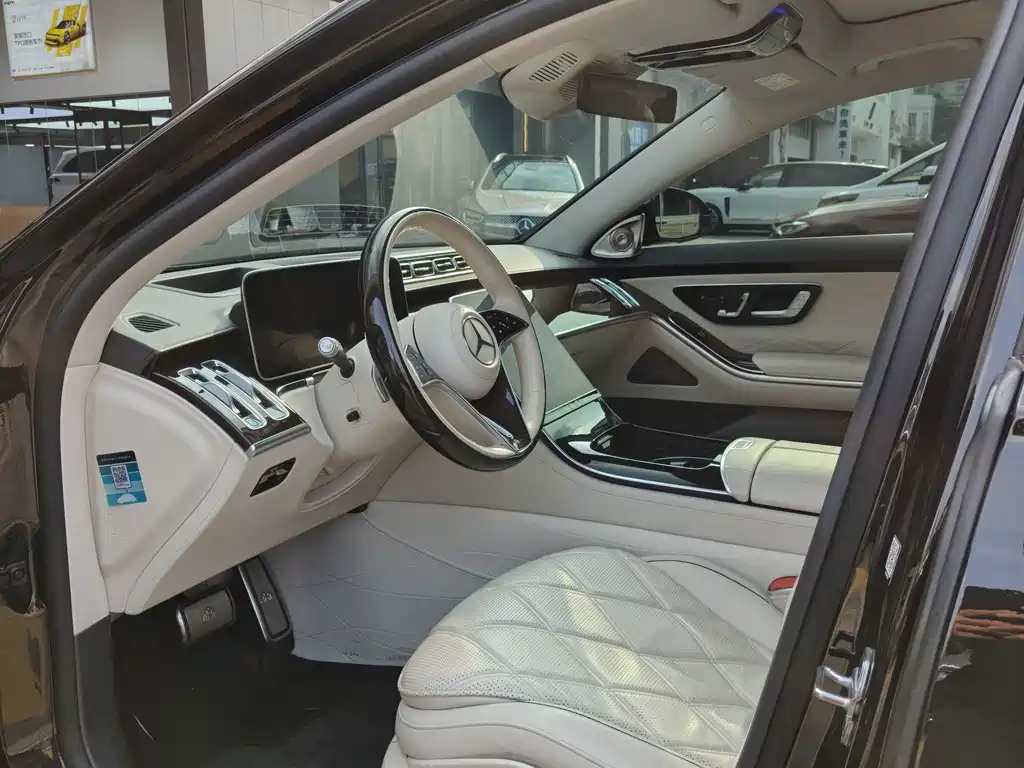 Mercedes-Benz S-Class — миниатюра 7