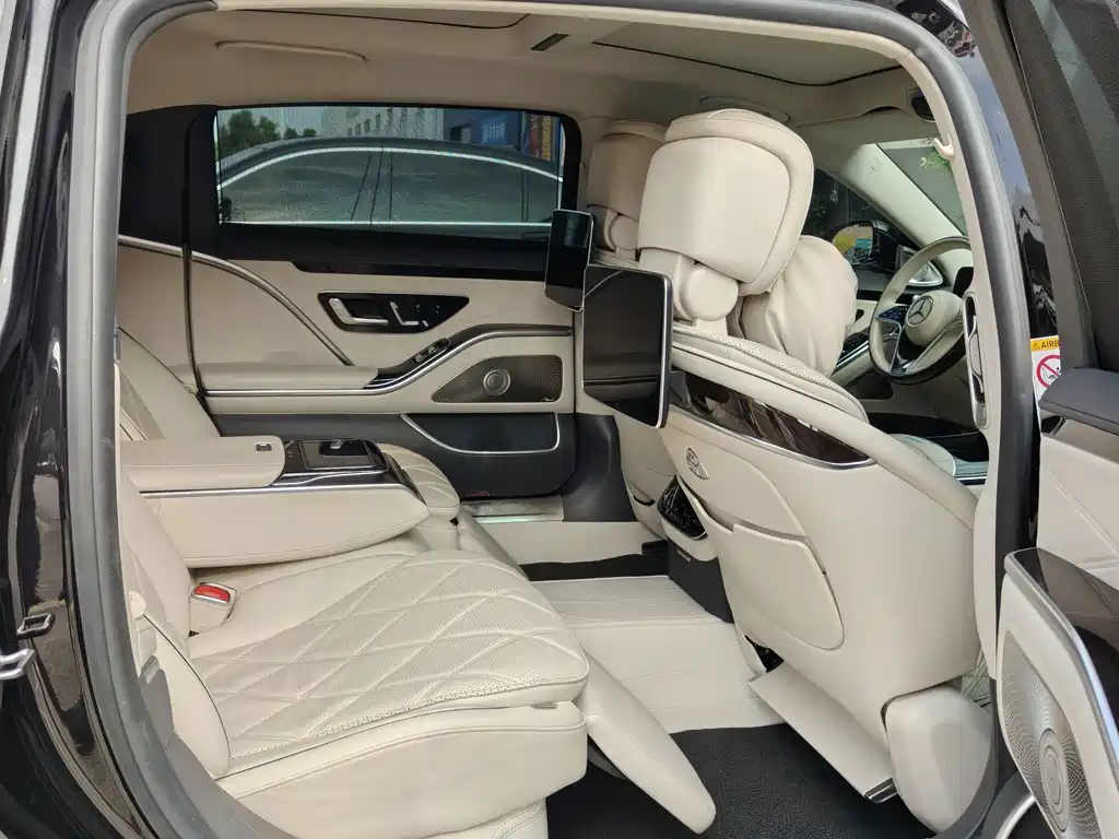 Mercedes-Benz S-Class — миниатюра 9