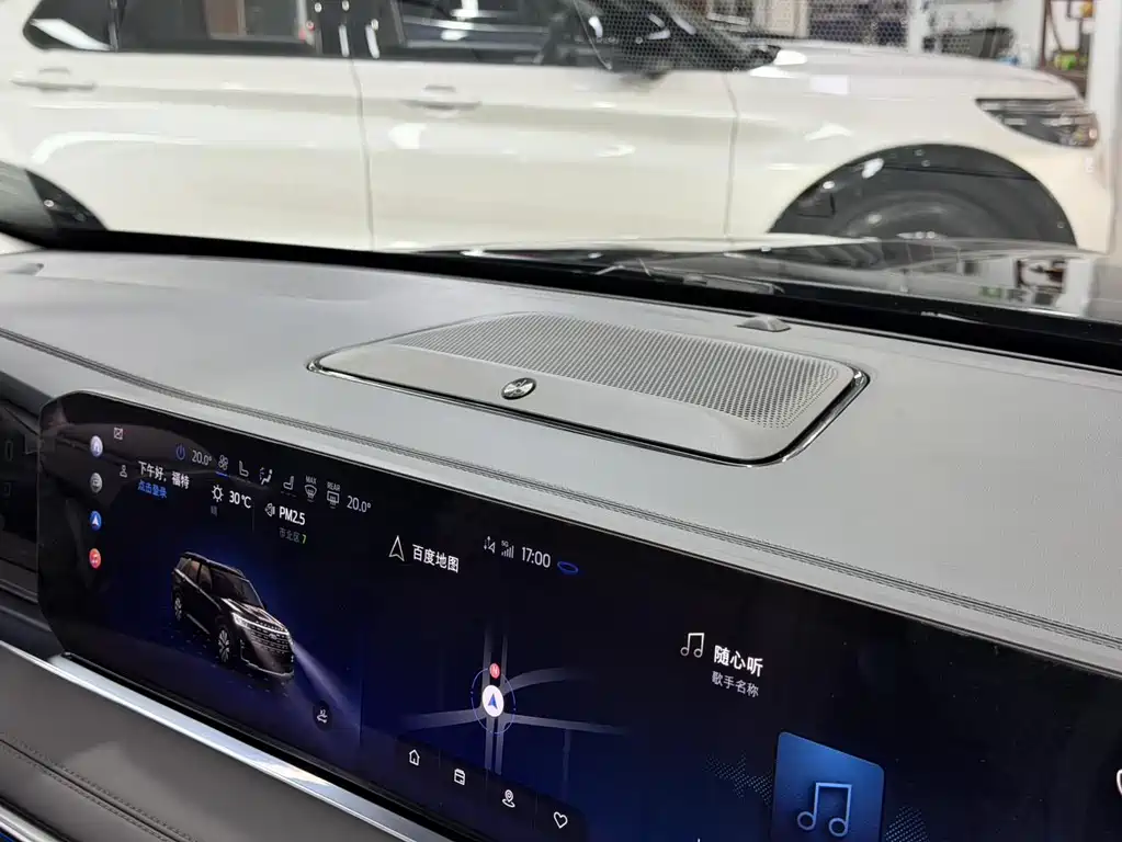 Ford Explorer — миниатюра 18