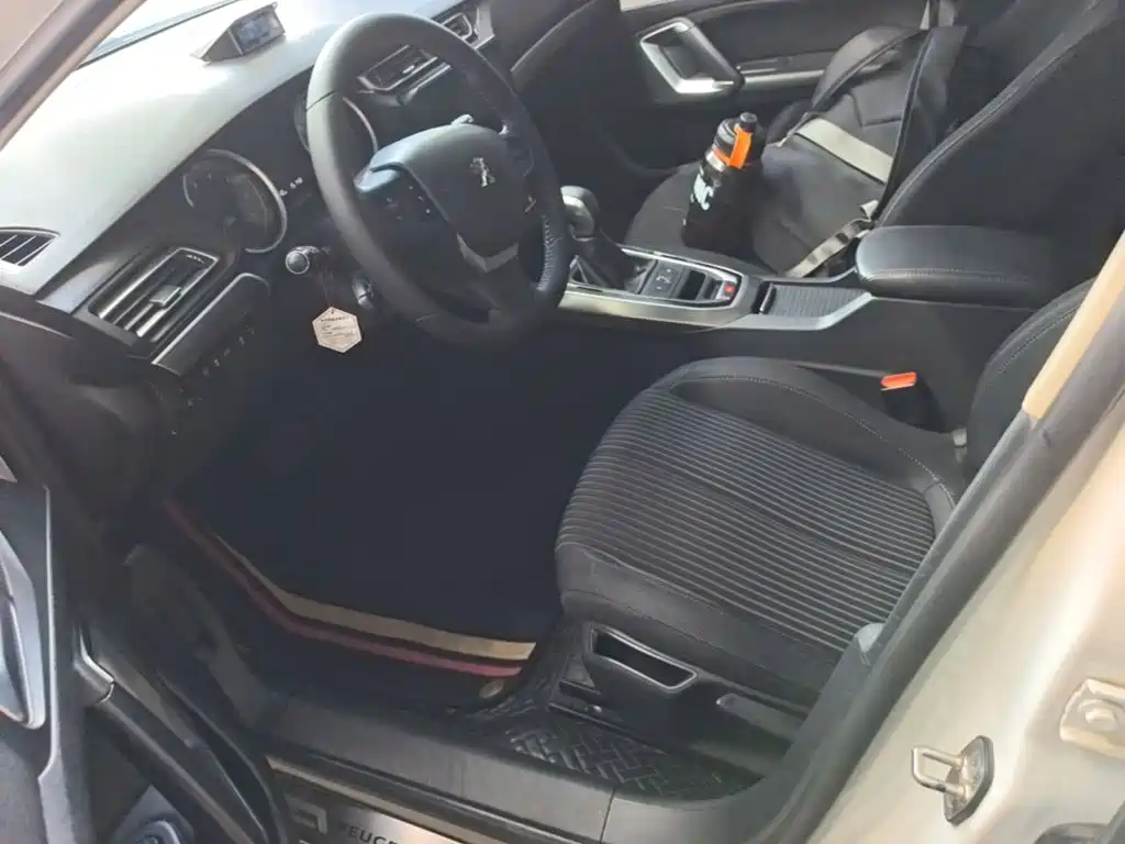 Peugeot 408 — миниатюра 15